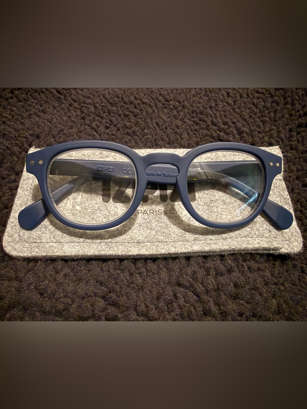 IZIPIZI Women’s Matte Navy Round Glasses